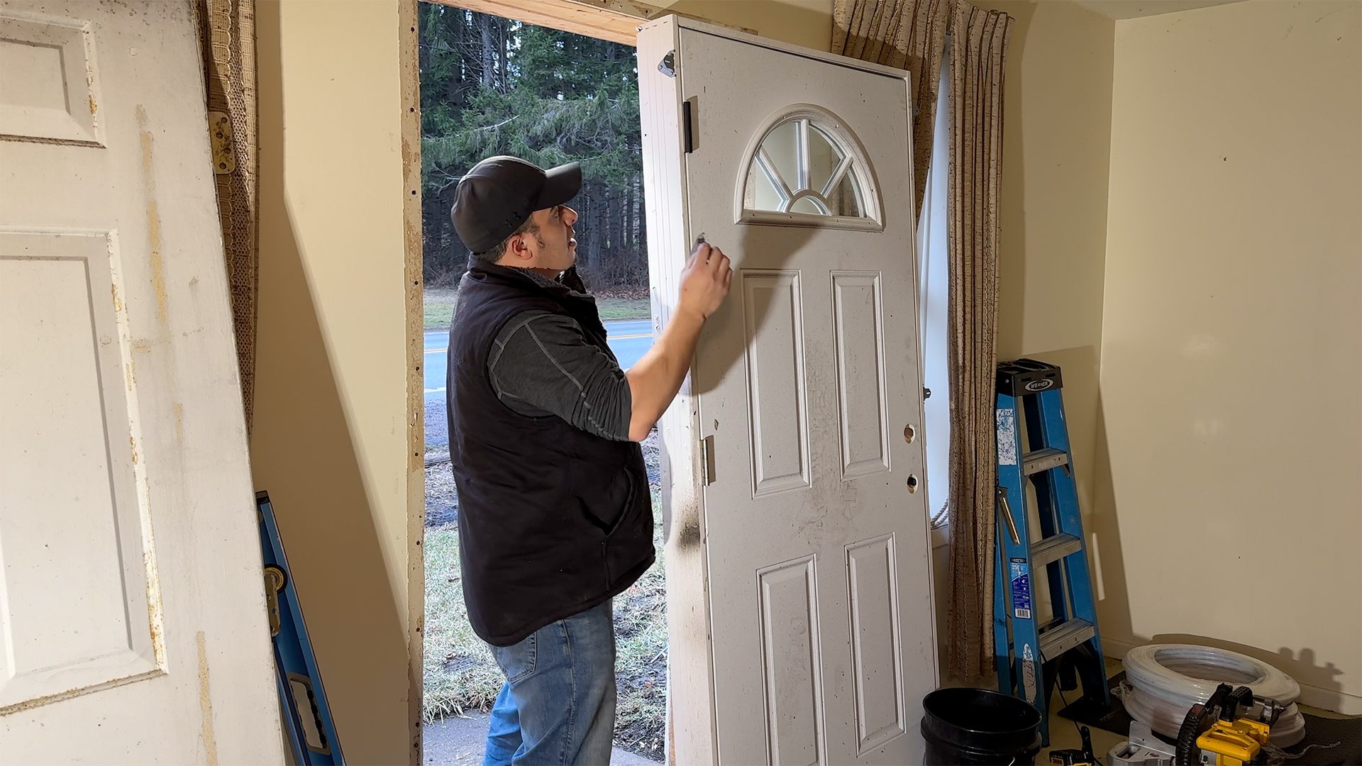 DIY Quick Door Hanger Installing an exterior door NickPixelTV